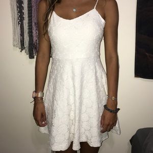 White lace LuLu’s dress